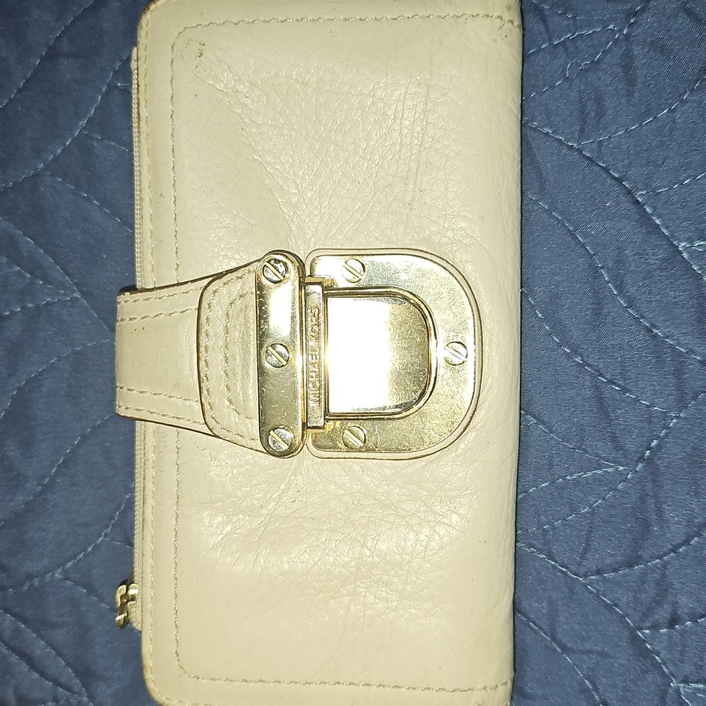 Michael Kors Cream Wallet with Gold Hardware Needs Rehab